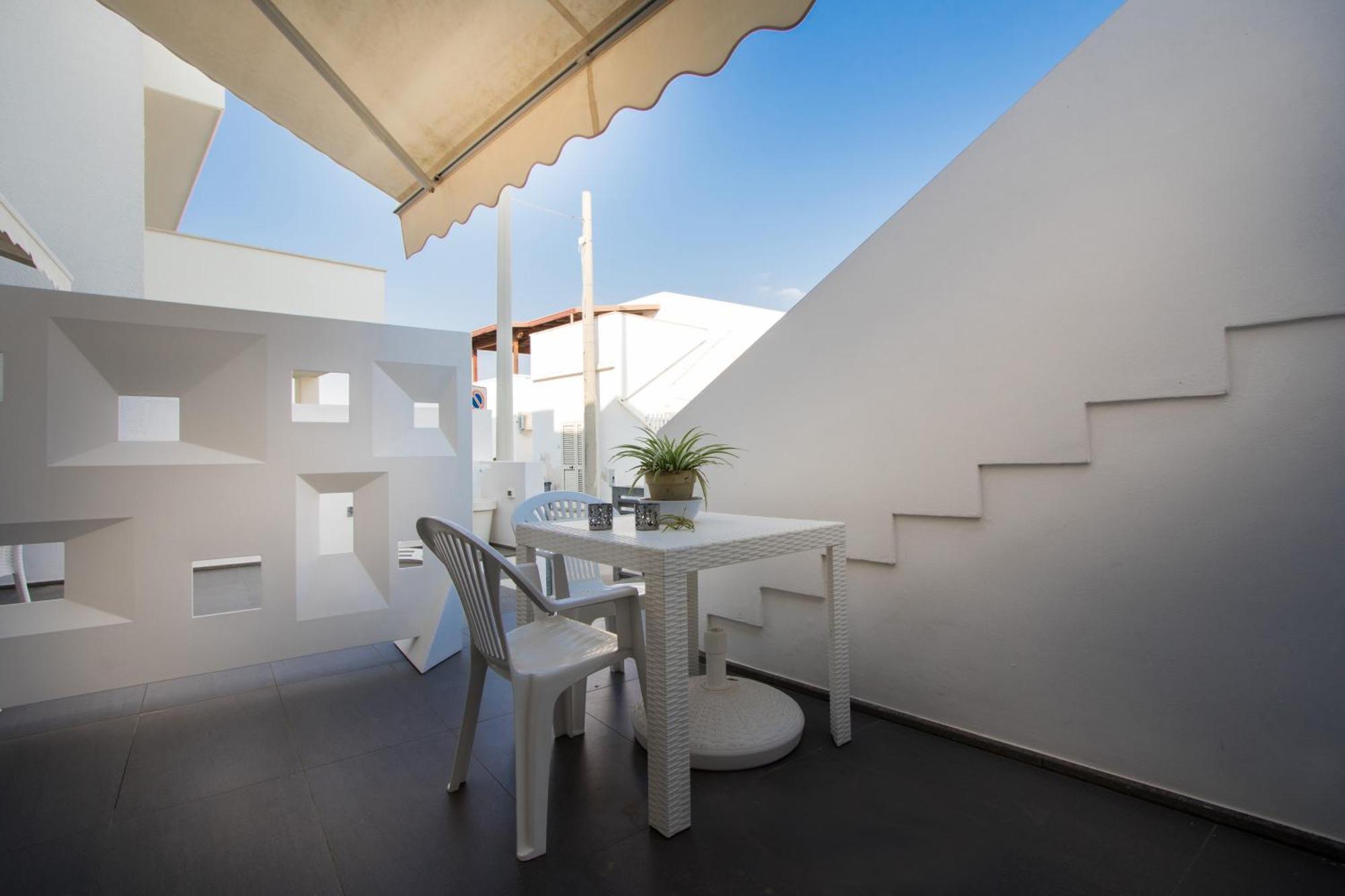 Apartment Case Di *